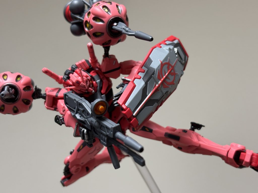 赤いガンダム–5枚目/制作者：RB777