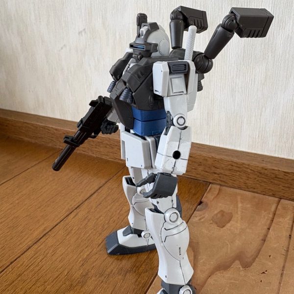 先日届いたジムナイトシーカーⅡが完成しつつある・・・。カラーリングどうしようかな・・・(gundam-kao5)（1枚目）