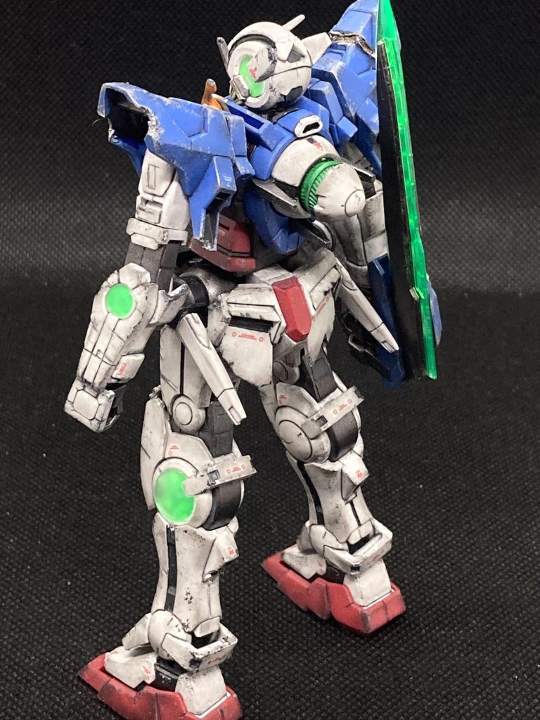 クリアパーツ下はせっかくなのでと蛍光グリーンにしたがちょっと違和感。。。