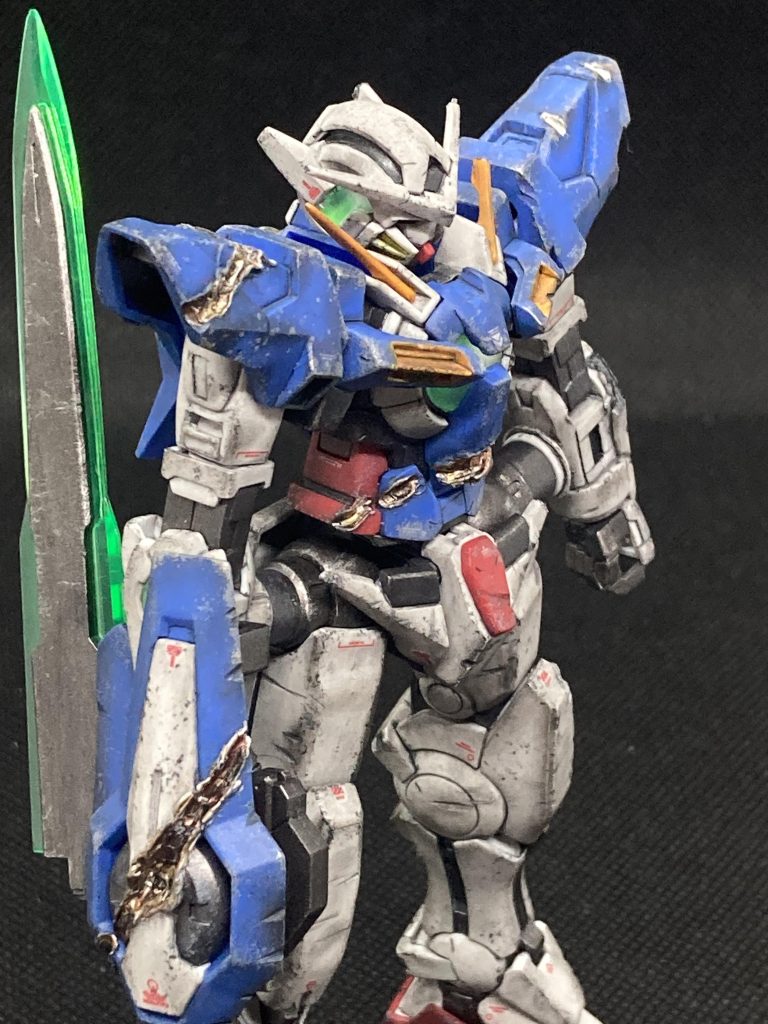 盾と右肩は何となく溶かしました金属部が見えている表現はお気に入り