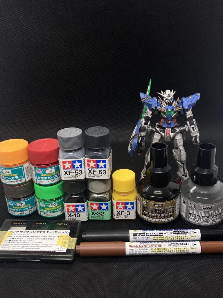 使用塗料感想後ハメが難しい箇所は、挟み込み側のパーツを塗ってから、合わせ目消しを行ったのがうまく行ったポロポロが多く、ちょっとイライラしたキットでした