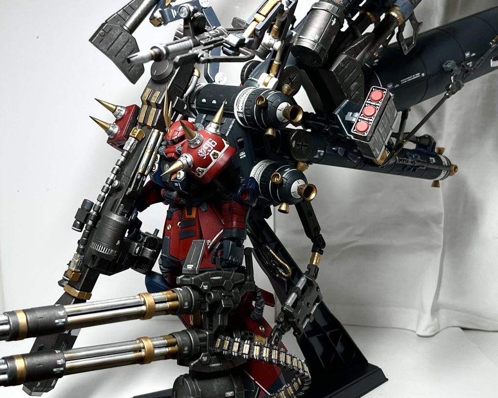 撮影スペースは完全に足りてません。。。ガンダム作品の中でもかなり好きな作品に登場するサイコザクを無事仕上げる事ができました。