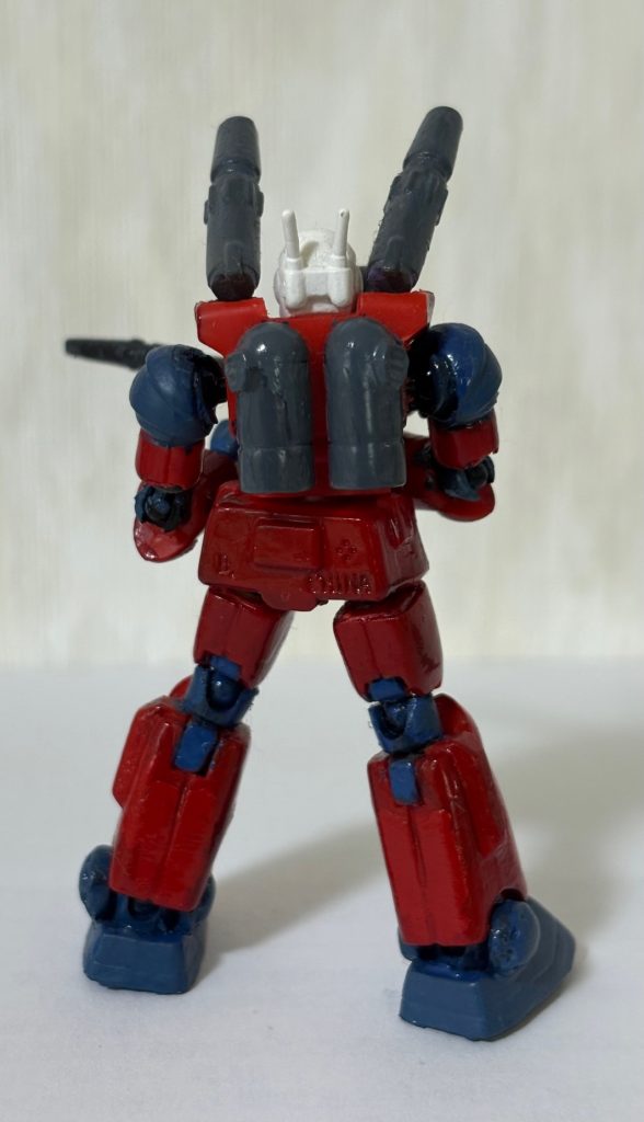 元々無可動のモノをバラしてボールジョイントを加えたので、今見るとかなり無理があるように見えるが、当時の自分はこれがベストだったのかもしれない。