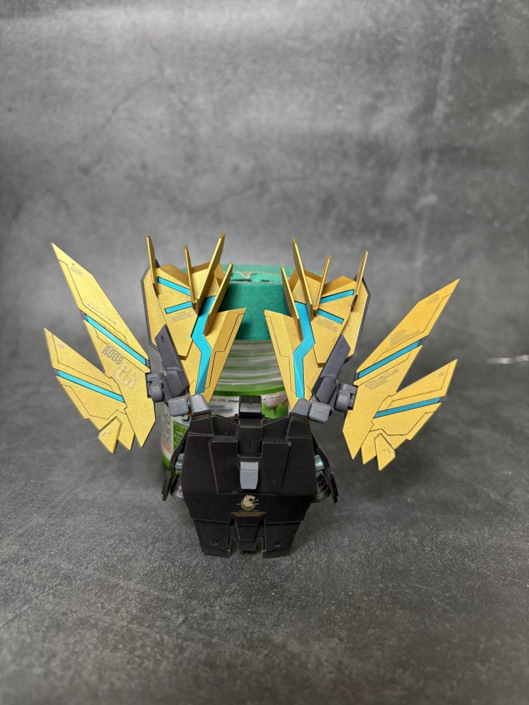 ゴールドカラーにゴールドのデカール、やってみたら意外とインパクトあるので良かったら皆様やってみてください👍結構大きいの貼りましたがちょうどいい存在感