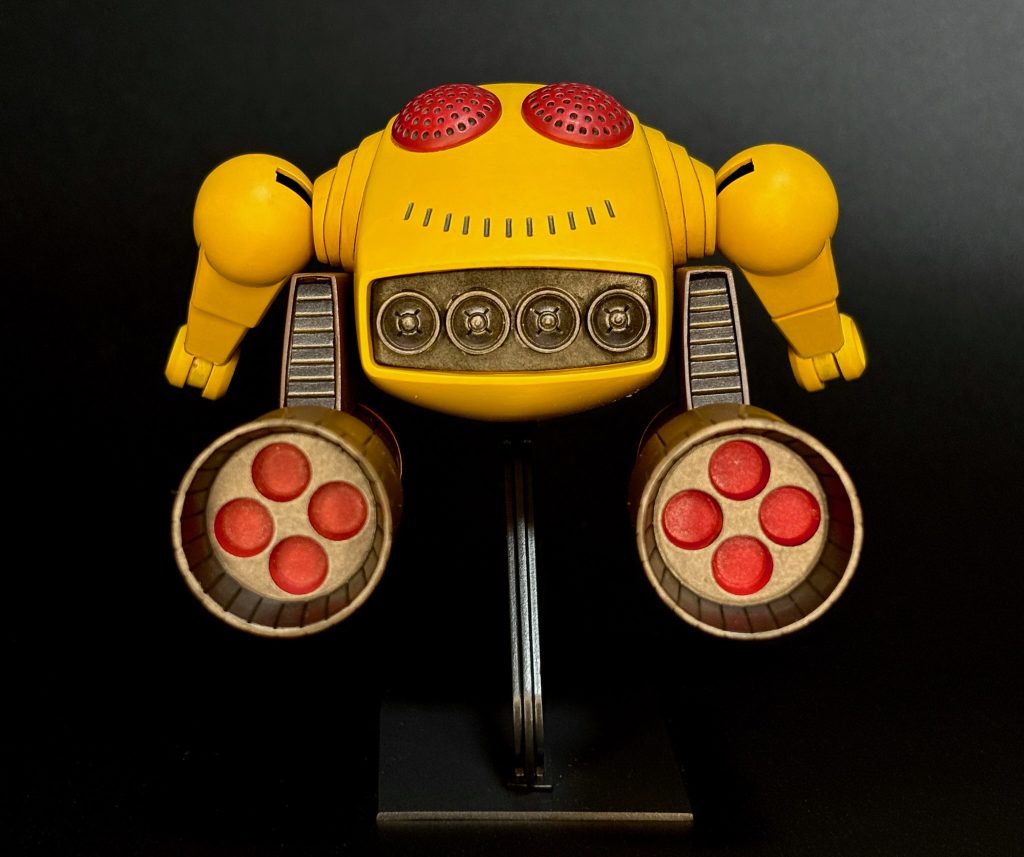 キュートが過ぎるザクレロのケツ!!バーニアの噴射口部に成形時の射出跡がありまして、コイツの狭い面積をヤスリでキレイに慣らすのが大変でした。