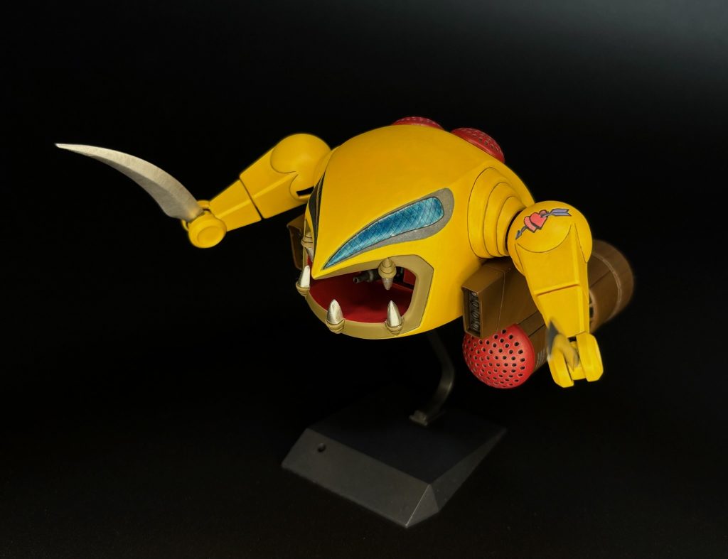 説明書通りに作る事に一定以上のスキルが要求され、かつ過度に難し過ぎず。さらに改造無しでも優れたプロポーションのキット。僕の手持ちにあるプラモからこの条件に合致したのがこのザクレロでした。合わせ目消しやヒケ処理等の表面処理と、ムラを出さない繊細な筆塗りに最大限で注力しました。