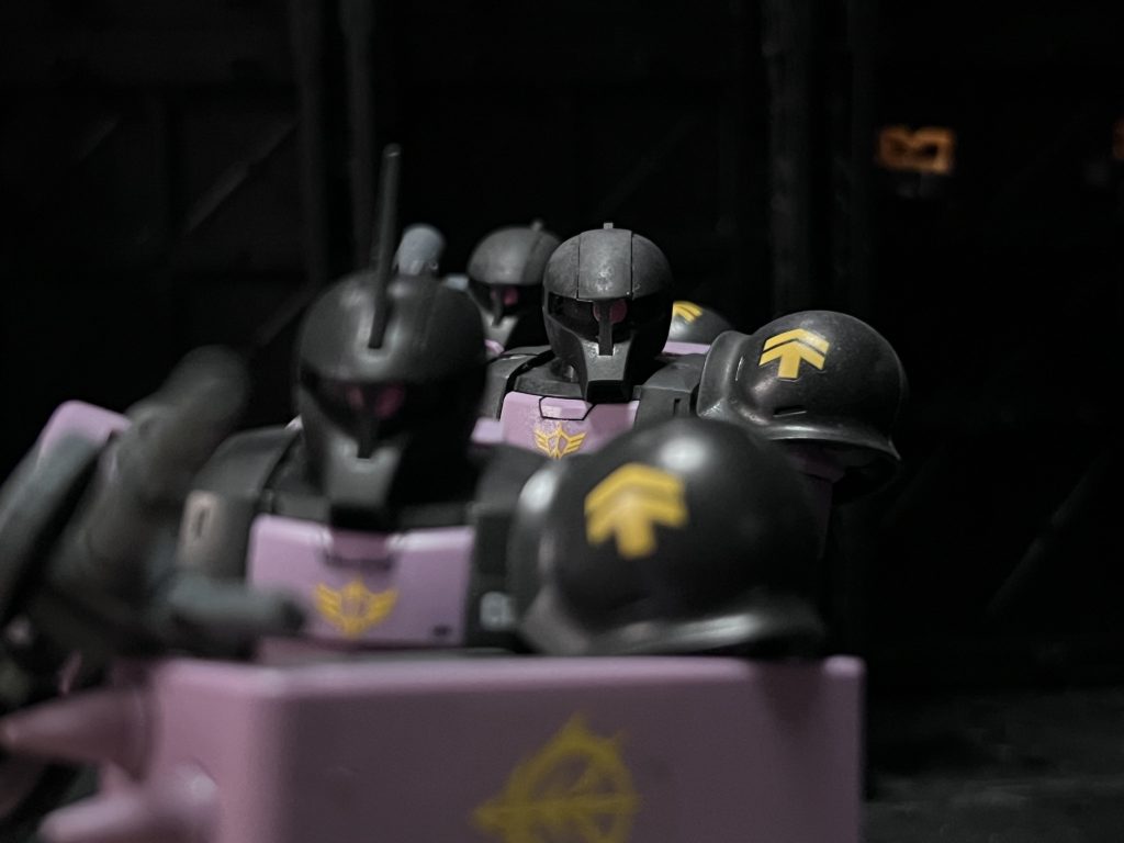 黒い三連星–2枚目/制作者：量産型生産野郎