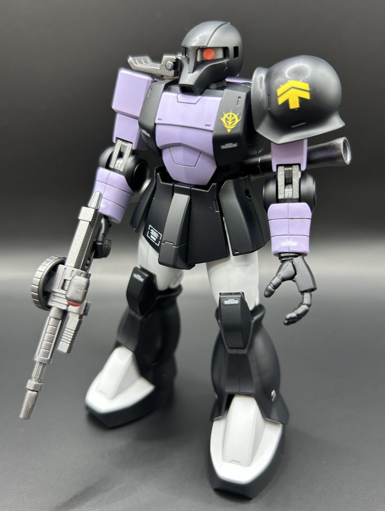 HGUC 1/144 ザクI 黒い三連星仕様–2枚目/制作者：めーこ🐯