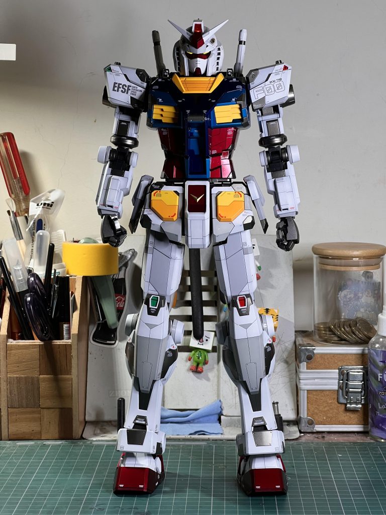 初代ガンダムらしい力強さと存在感が最高です。  