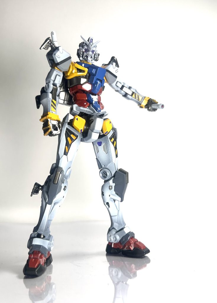 突き刺した後のビームサーベル電源オフも痺れました