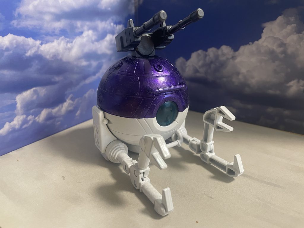 こちらのモンスターボールはマスターボールのつもりだったのですが、ここからM字や塗りわけを行う自信が無く、このまま。ぽさで脳内補完お願いします。