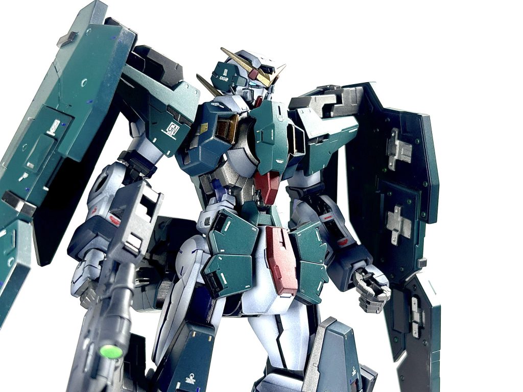 今回もグレーを各所に散りばめ、2種類のグリーンで塗装。