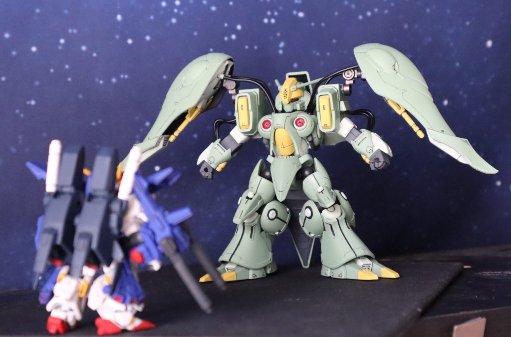 フルアーマーＺＺガンダムとの対決。