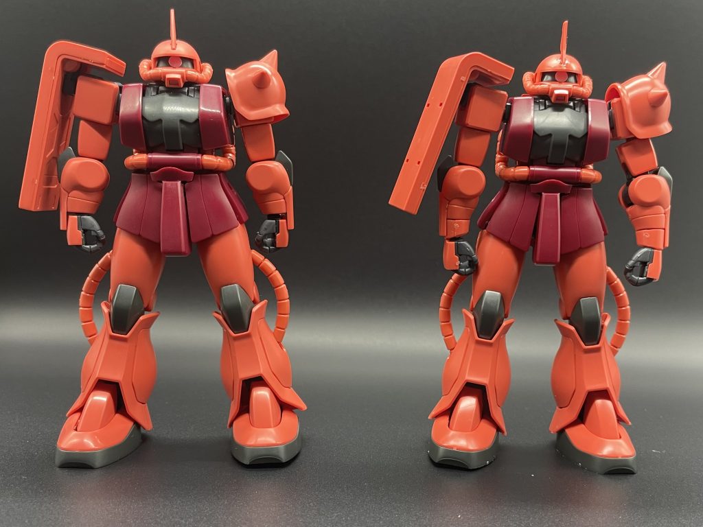 MS-06S ZAKUIIをピカピカに（素組みと比較）