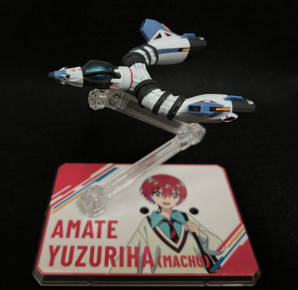 コアフィターも塗り分けが大変でした。パーツ分割は凄いですが、やはりそこはHG、限界がありますね。