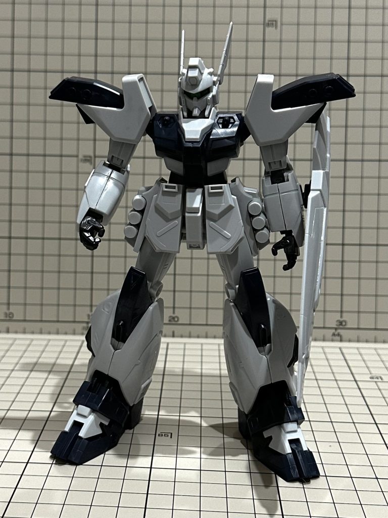 素組み状態。昔のキットとは思えないくらいカッコ良いです