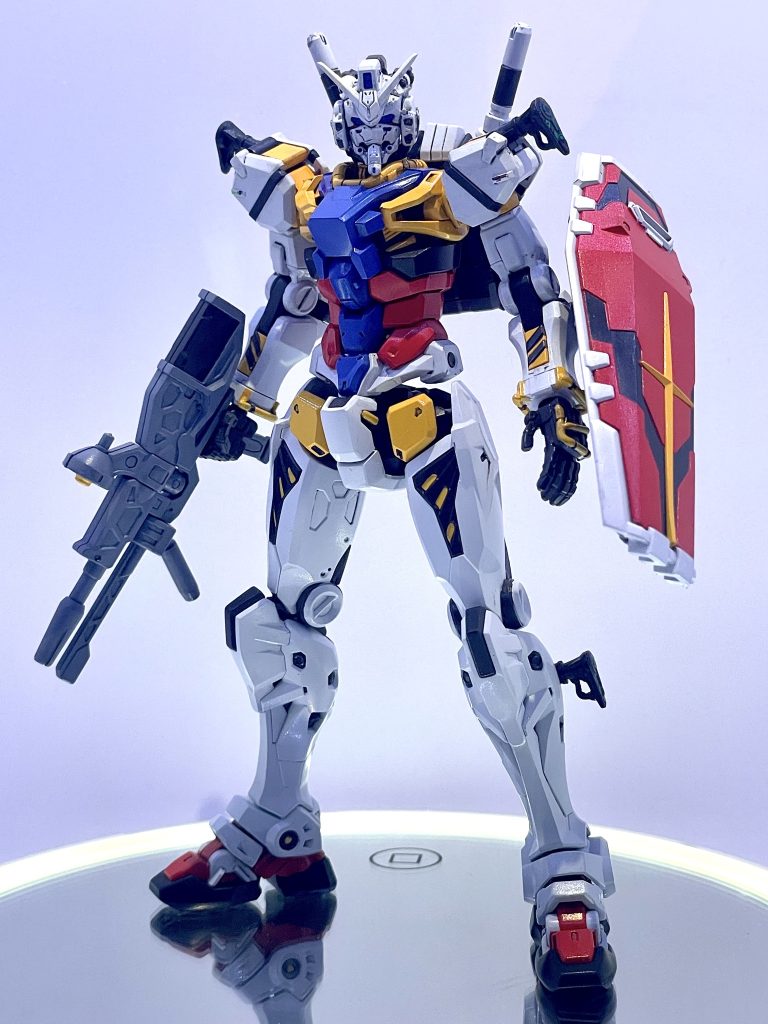 白いガンダム–2枚目/制作者：匿名