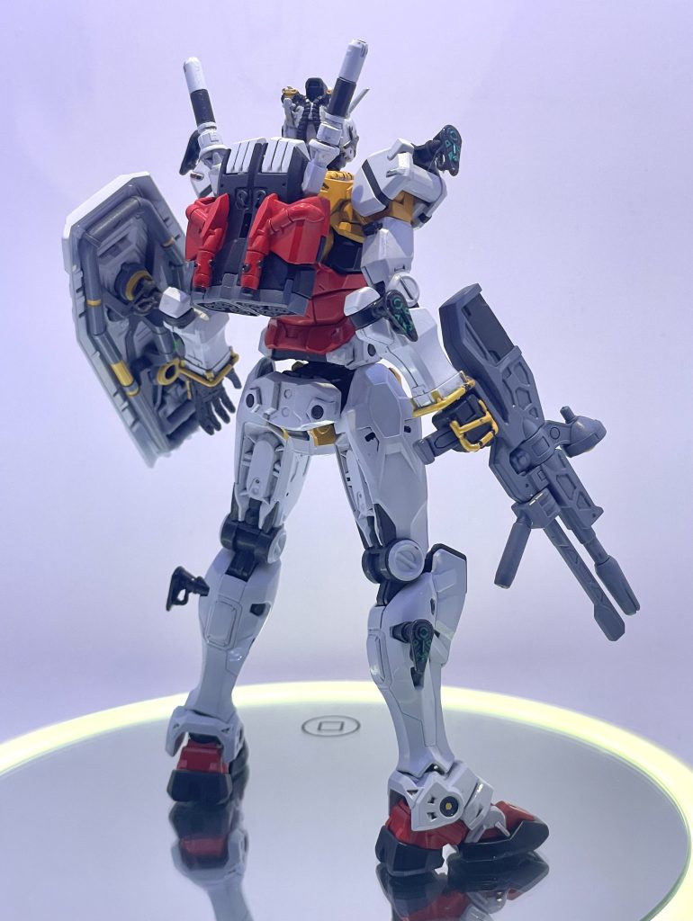 白いガンダム–3枚目/制作者：匿名