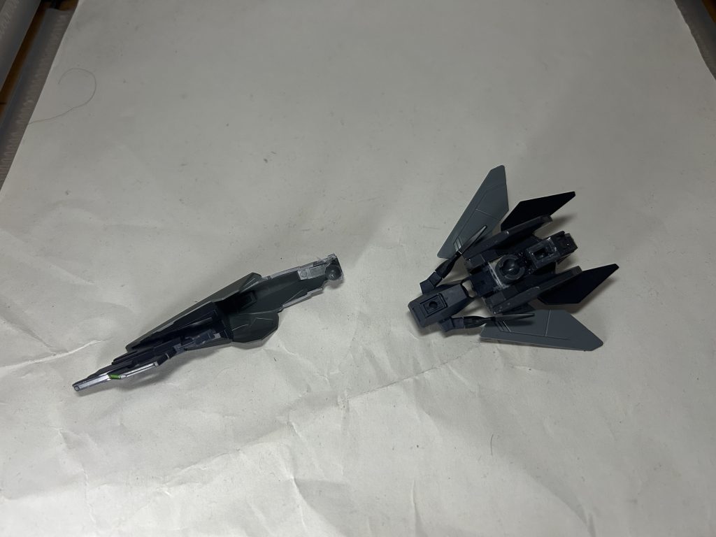 コアフライヤーはボールデンアームズで機首部分と繋ぎ、ストライカーパック対応のアタッチメント?はコアガンに付属の2穴タイプのものを受け軸してます。