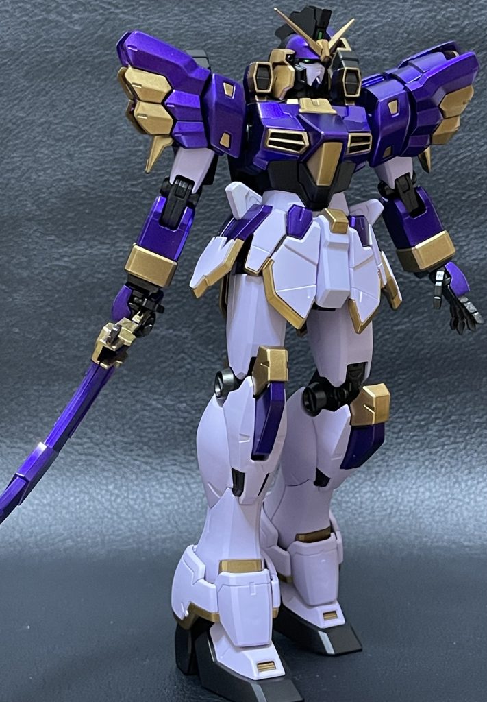 ここまでご覧いただきありがとうございます😊3種類目のフォームまでを落とし込めたのでここまで来ればマ○ティーとかアル○ィメットとかもやりたいですが、これは今後折を見て作成したいと思います。機体は確保してますのでですね。今回も構想通りに仕上げられたので満足です。ただ、アーマディロの方については少し反省ですかね。仮組みの時はしっかり装備出来てましたが、全塗装後だとなんかうまく出来なかったので。。それではまた〜👋