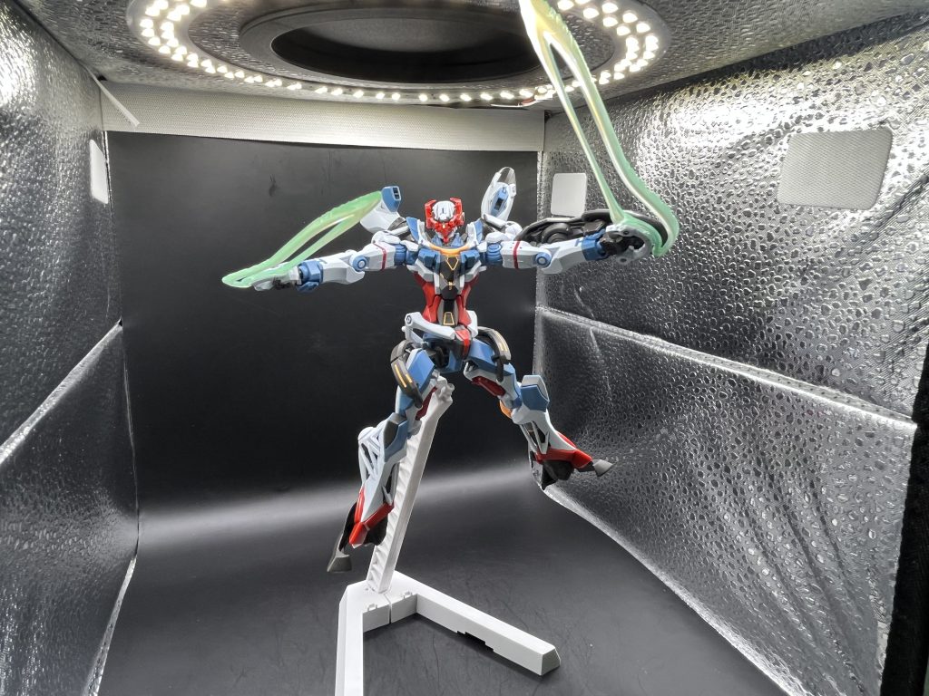 ビームサーベルも特徴的でラメが凄く綺麗