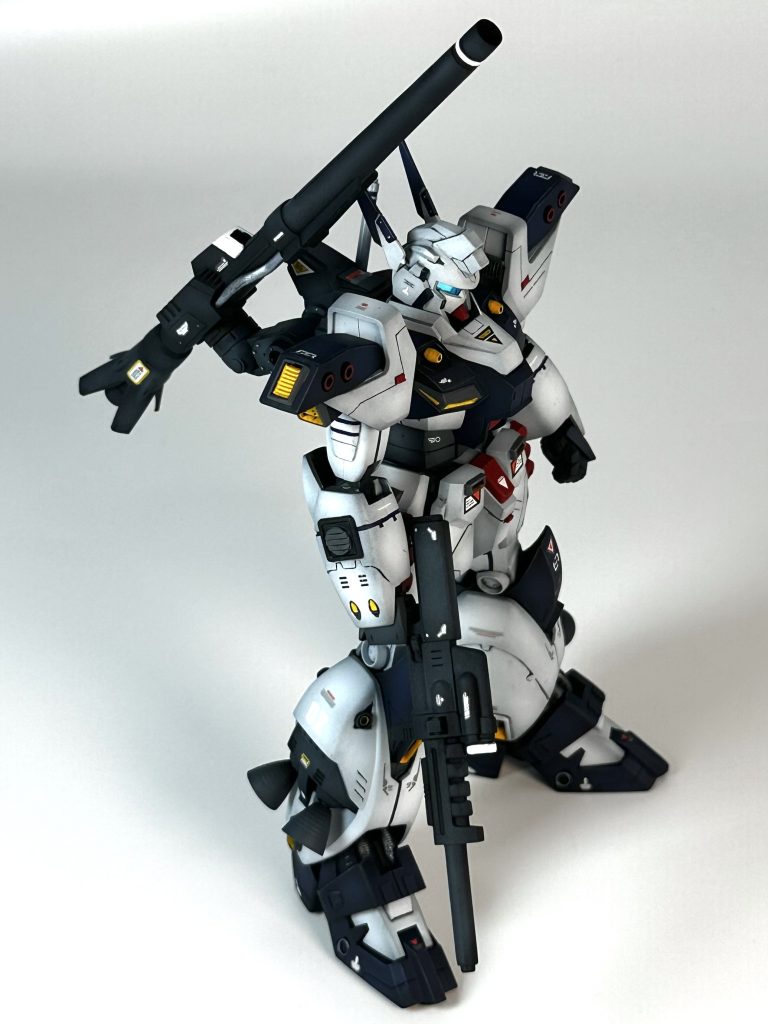 元々めちゃカッコ良いキットですが、昭和の旧キットに比べてディテールがある分合わせ目が消しづらかったり、隙間やしっかり合わない部分がありました。頑張って処理しましたが改修部分と合わせて粗い部分が多々あります😅