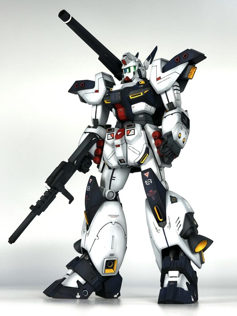 アオリで。このキットは子供の頃に買ってもらった記憶があり、ちょっと思い入れがあります。この度の再販で買うことができました。