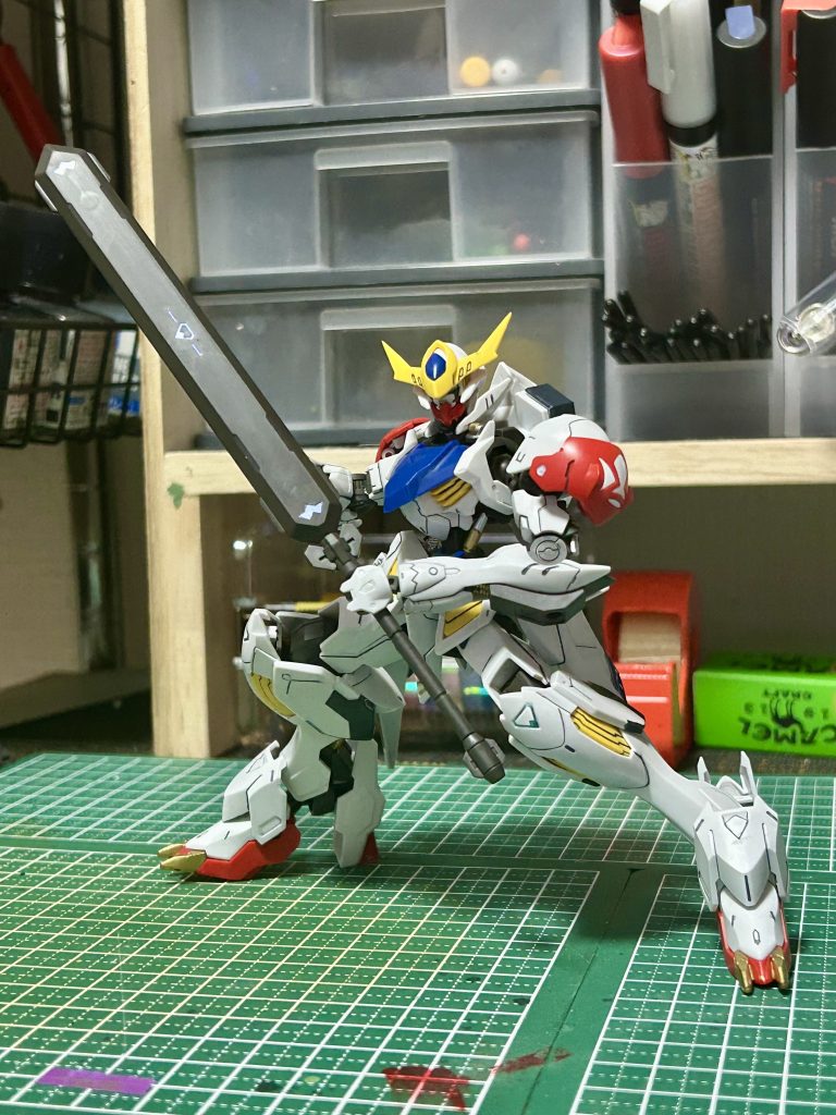 安定の部分塗装と墨入れフィニッシュでございます!部分塗装は勝手なイメージと好きなカラーを入れて楽しんでおります(˙꒳˙ )/最近の投稿で気づいた人居るかな?部分塗装する時必ず何処かにメタリックパープルの部分塗装をしているのです(๑•̀ㅂ•́)و✧(気づかないよね?)