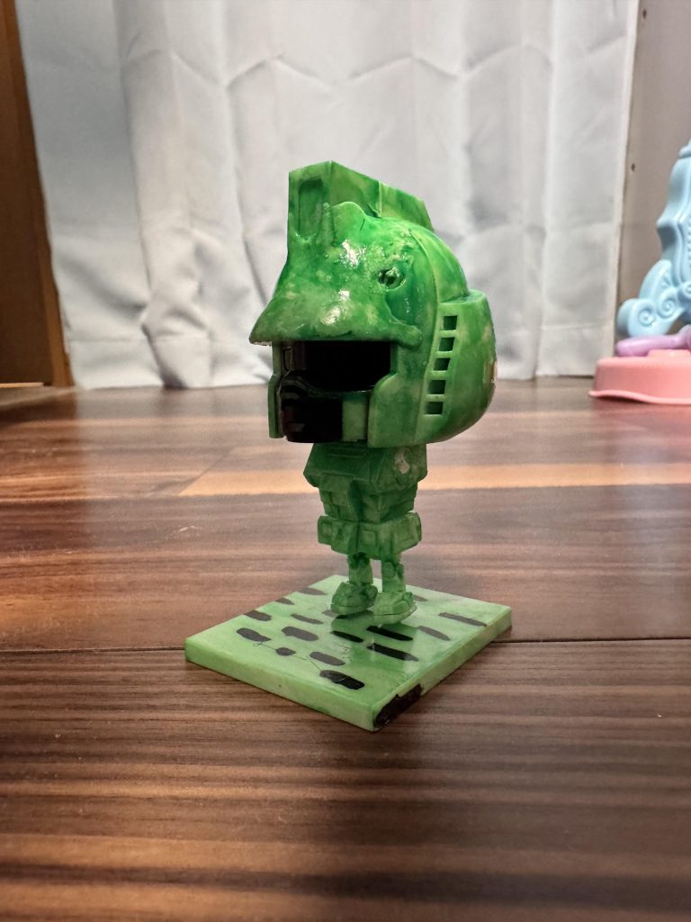 クリーパー風ガンプラくん–5枚目/制作者：dra_minato