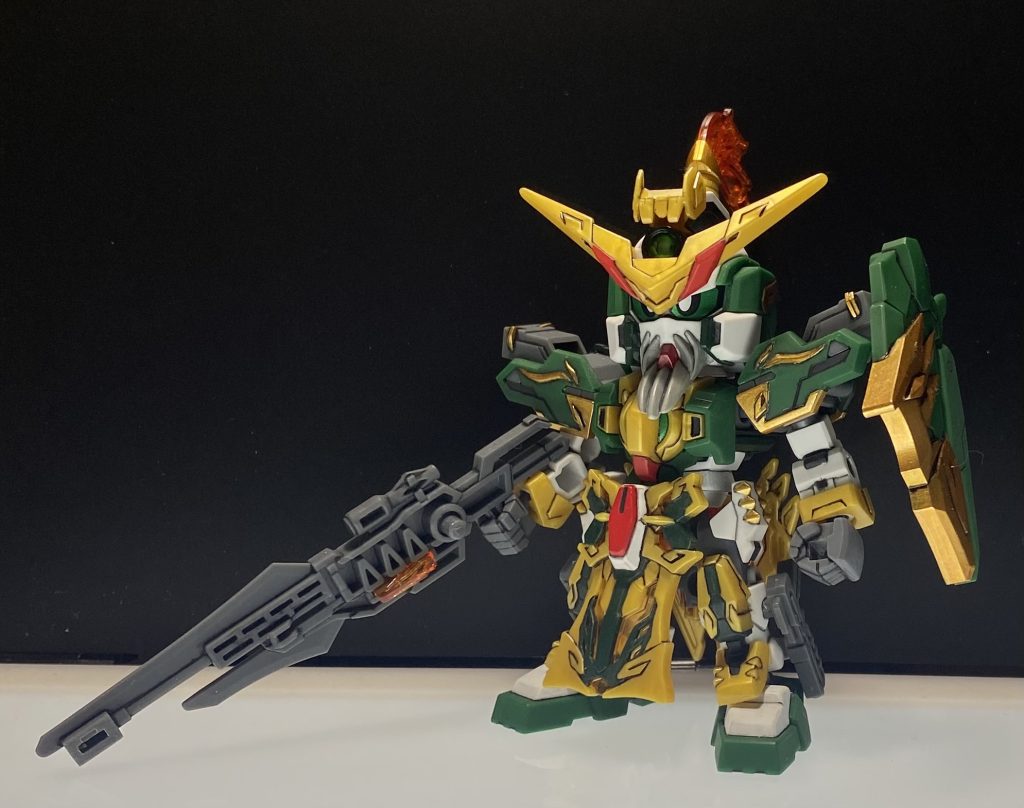 額のカメラはミラーフィニッシュ＋クリアグリーンにしましたが光拾えてませんね 