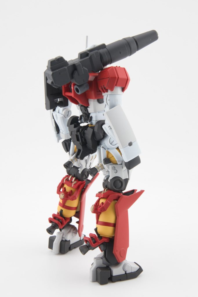 キャノンは昔ガンプラ買ったらオマケで付いてきたパーツを使っています。