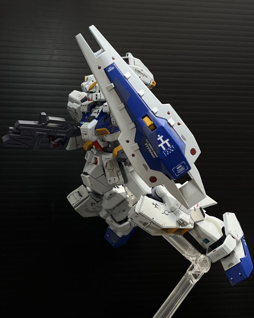 デカールは自分の好きなように貼りました。