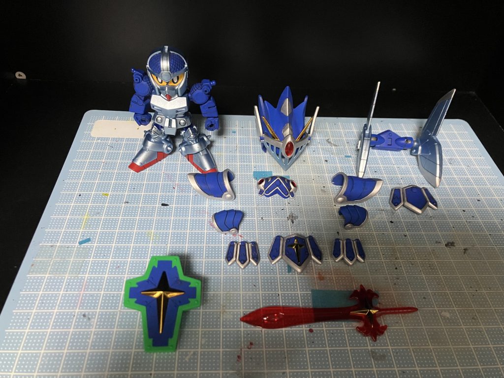 本体と三種の神器。炎の剣　霞の鎧　力の盾