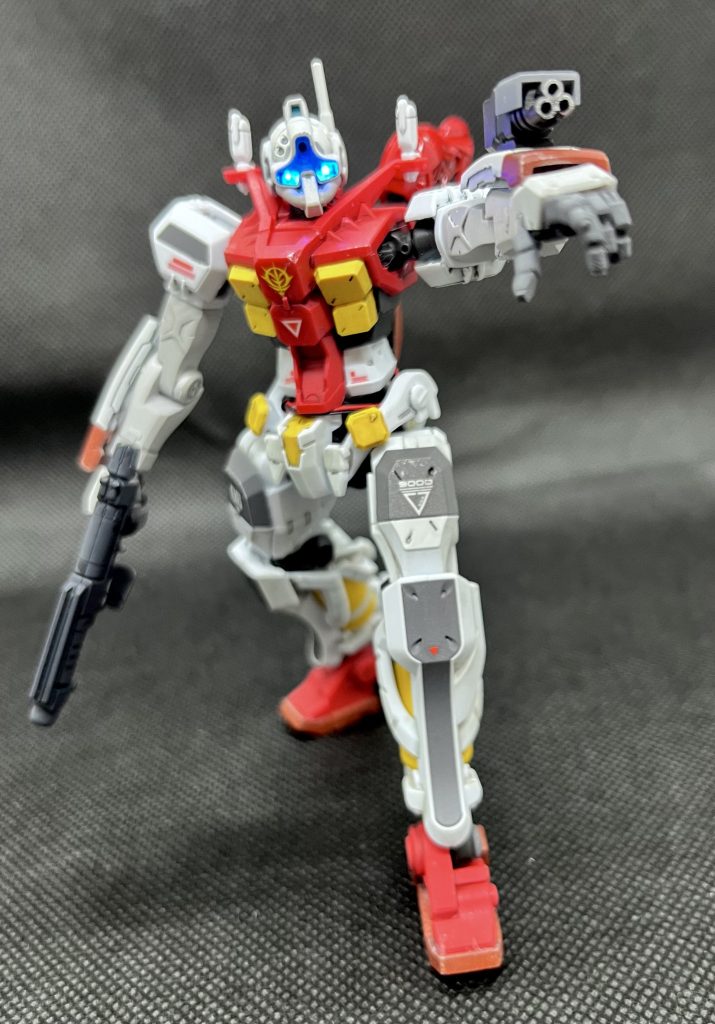 左手にはサイコガン、もとい、小型のガトリングガンを装着してます。いい感じに似合っていると思います（自画自賛）