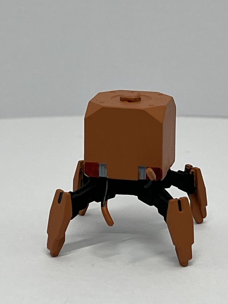 リード線を噛ませているので可愛いあんよもしっかり可動wなんかにかすったのかちょっと剥げがありお恥ずかしい(^◇^;)