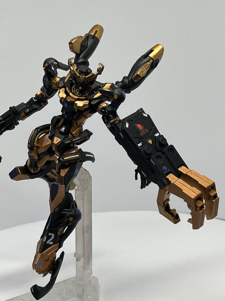 〜アームドアーマー〜ニャアン『これで捕まえてあげるっ!シュウジ『くっ⁉︎ニャアン『もっと力を貸せクインシィ!お前は負けない!あははははは!