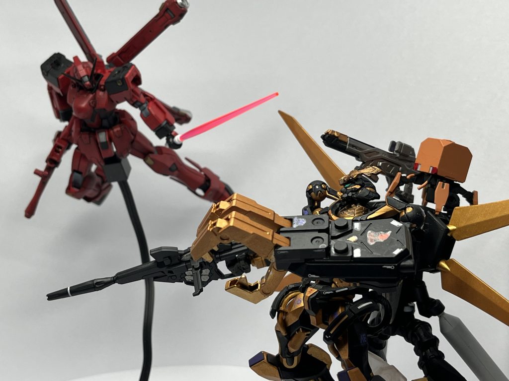 コンチ(ニャアン?ニャアン『そうだね、すぐ逃げちゃうシュウちゃんを捕まえにいこっか!シュウジ『ここで止まるわけにはいかない、とガンダムが言っている!