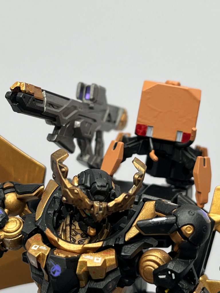 以上、Gクインシィ・ノルンでした。元々はユニコーンガンダム(ユニコーンモード)に持たせるためにパーツ買いしたマグナムだったんですが、積みプラ減らしのためにそいつも含めて某店に売却することになりまして💦持ち主がなくなったビームマグナムをどうしようかなと思ってたらニャアンが乗るライバルジークアクス➕バンシィと浮かびこの子が完成しました。積みプラを売りにいってるのにジークアクス買ってない?(´・ω・)11個売ったんだから1個ぐらい買ってもよかろうなのだぁっ!笑最後はコンチとクインシィの仲良し写真で締めたいと思います(*゚∀゚*)