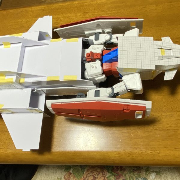 1/48メガサイズ RC Gアーマー作成中です。ラジコンユニット組み込んでいるので、キャタピラで走行可能！合体分離、そしてラジコン。遊べるGアーマー目指して頑張ります。（3枚目）