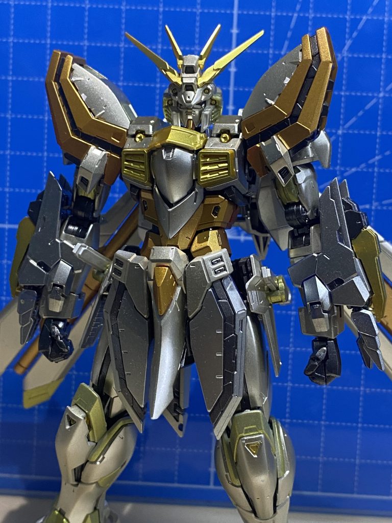 ランナー塗装をしましたが、肩の部分跡がは結構目立ちますね…リアスカート裏も…🤔このあと汚しなど入れていきますので、この辺は無視しますwそれでも、アンダーゲートが結構ありますので、このキット、ランナー塗装向きかまされませんね。