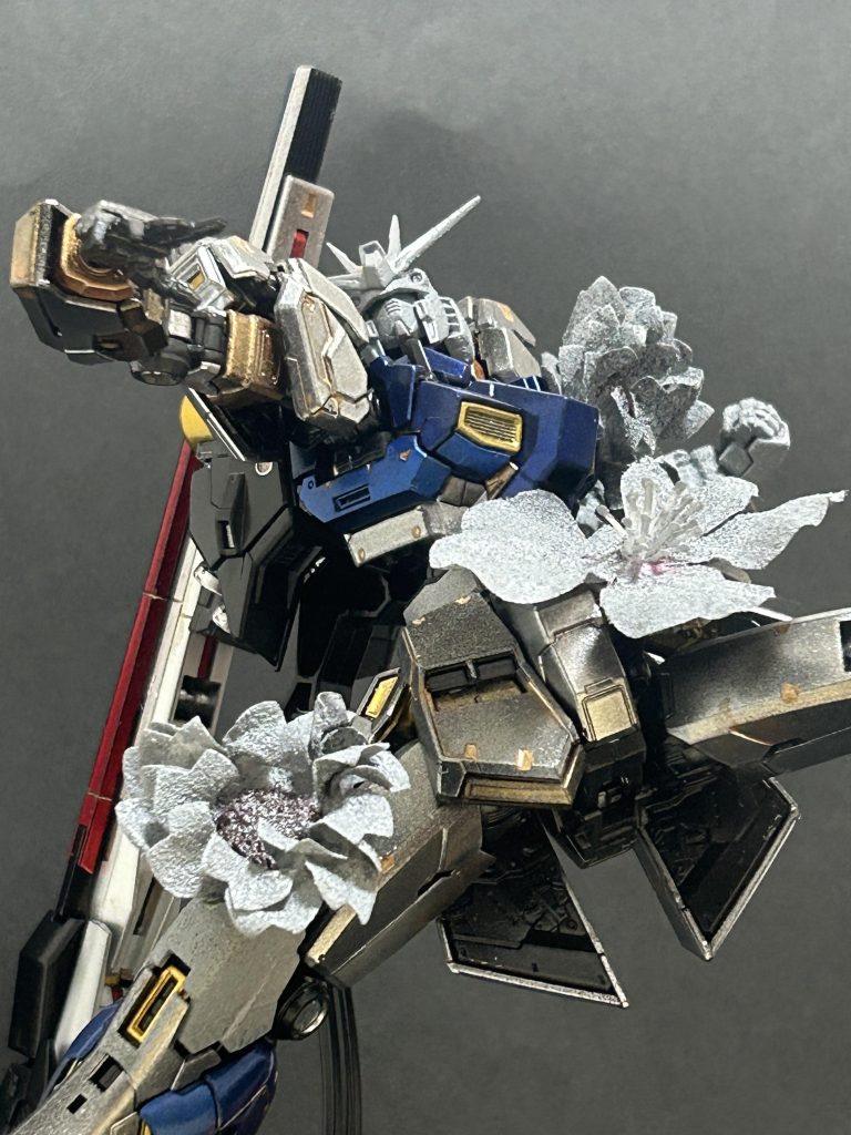 試験運用中、ゼクノヴァの再来を危惧したネオジオン直属艦隊・ソドンにより、当機体を所有する研究所が襲撃を受けた。部下を守る為に急遽A-xisに搭乗した【秘匿】氏は、ソドン所有のフルサイコフレーム機・【Case-υ】と交戦する。しかし壮絶な戦闘の末、まるで『向こう側の世界を垣間見せる』ような超常現象を発生させた後、両パイロットを残して行方不明となる。