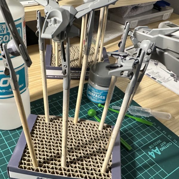 初めてのエアブラシを使ったサーフェイサー