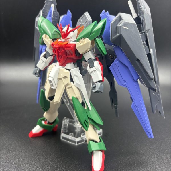 今年の初めから製作し半年ほど放置しておりました作品です。ウイングゼロ炎をベースとし少しずつ改修を行なっていき、ほぼ完成に近づいております。あとは細かい修正と塗装まで進めたいと思います。できれば8月中には完成させたいなぁ(gundam-kao10)  （1枚目）
