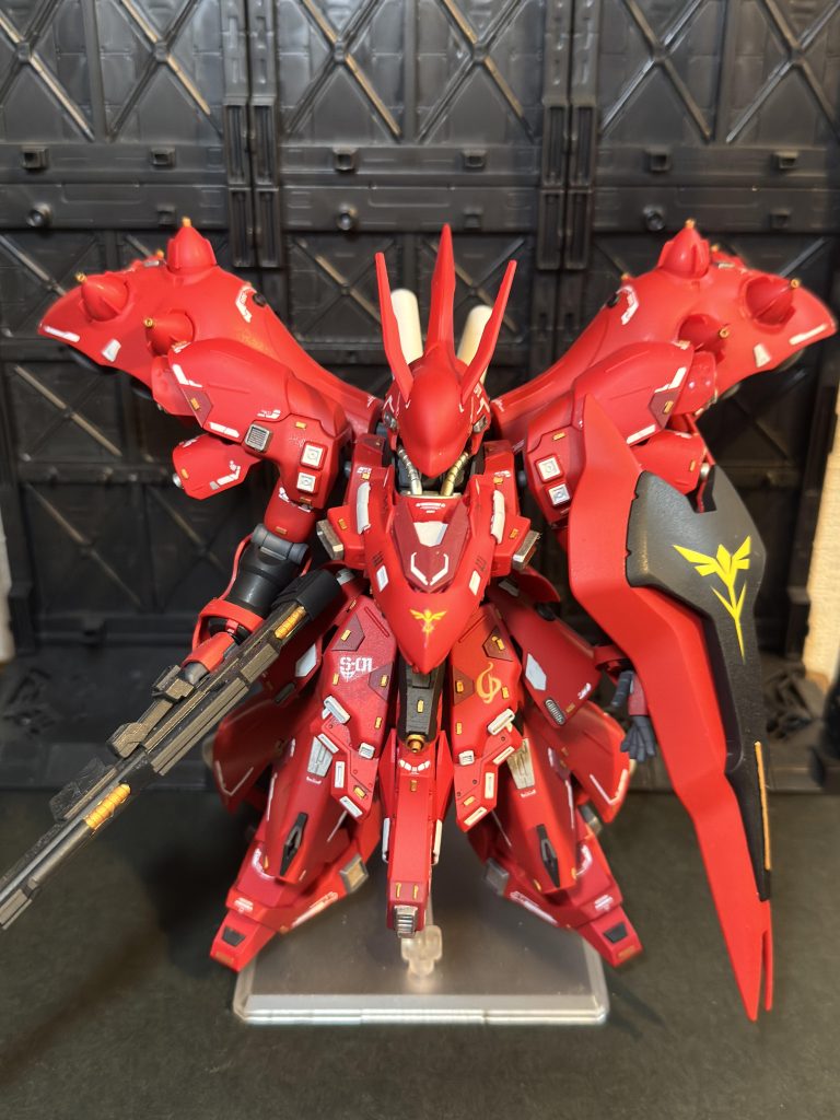 塗装メモ赤外装 F ディープレッド フレーム Gメカサフヘヴィ黒色 Fカーボンブラック濃赤などはシタデルカラーで筆塗り