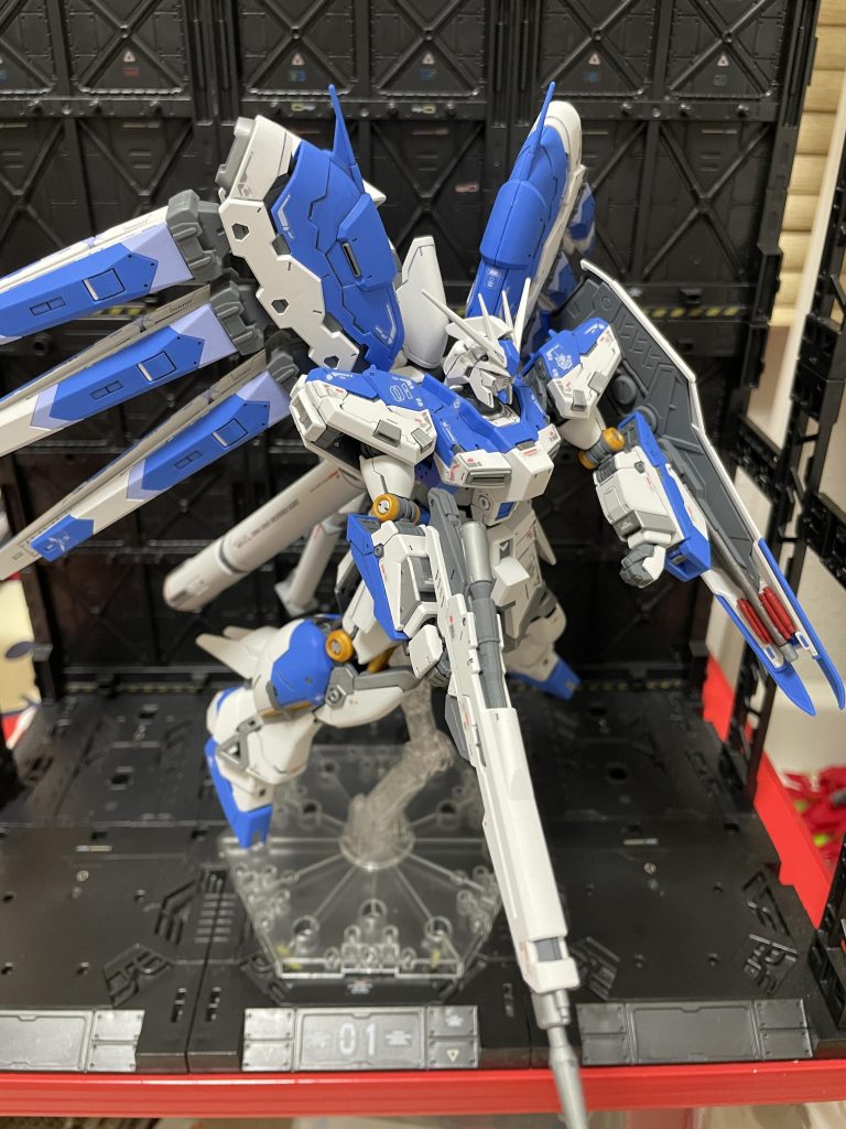 スミ入れ、部分塗装、つや消し仕上げです。でも、シルバーのパーツがあったから、半光沢とか使ってみてもよかったかなぁと、あとから思いました。