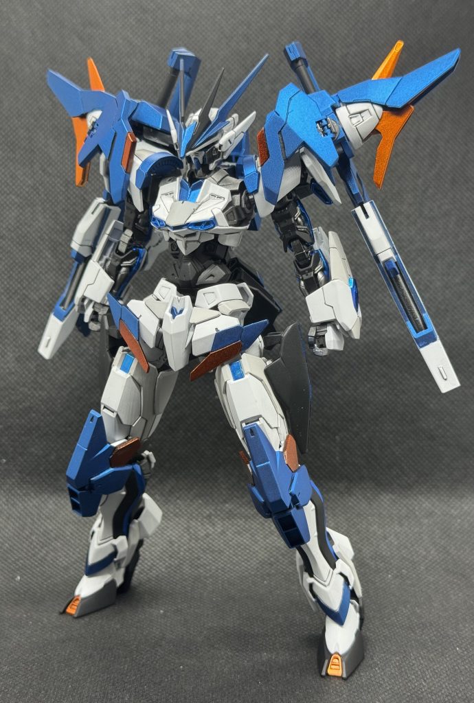 Φアストレイアーク(第三形態)アークツインドライブを装備し機体性能向上