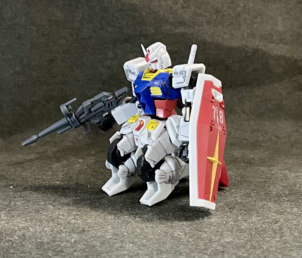 あと勿論、正座もできます(笑)以下、アクション↓