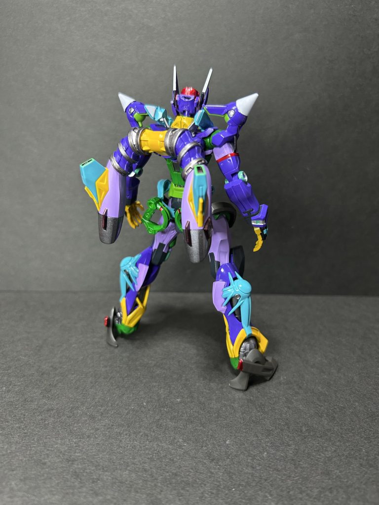 バックパックと脚部スラスターのライトガンメタルがお気に入りです!