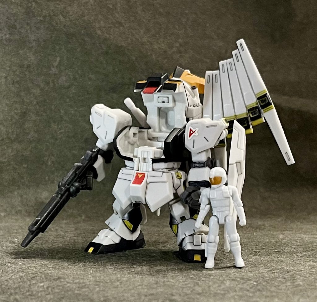 そしてこのミニフィギュアなんと!そこそこ可動します( ´∀`)bこれ目当てで、このシリーズ買ってたって人もいるんじゃなかろうか?(少なくとも俺はそう(笑)