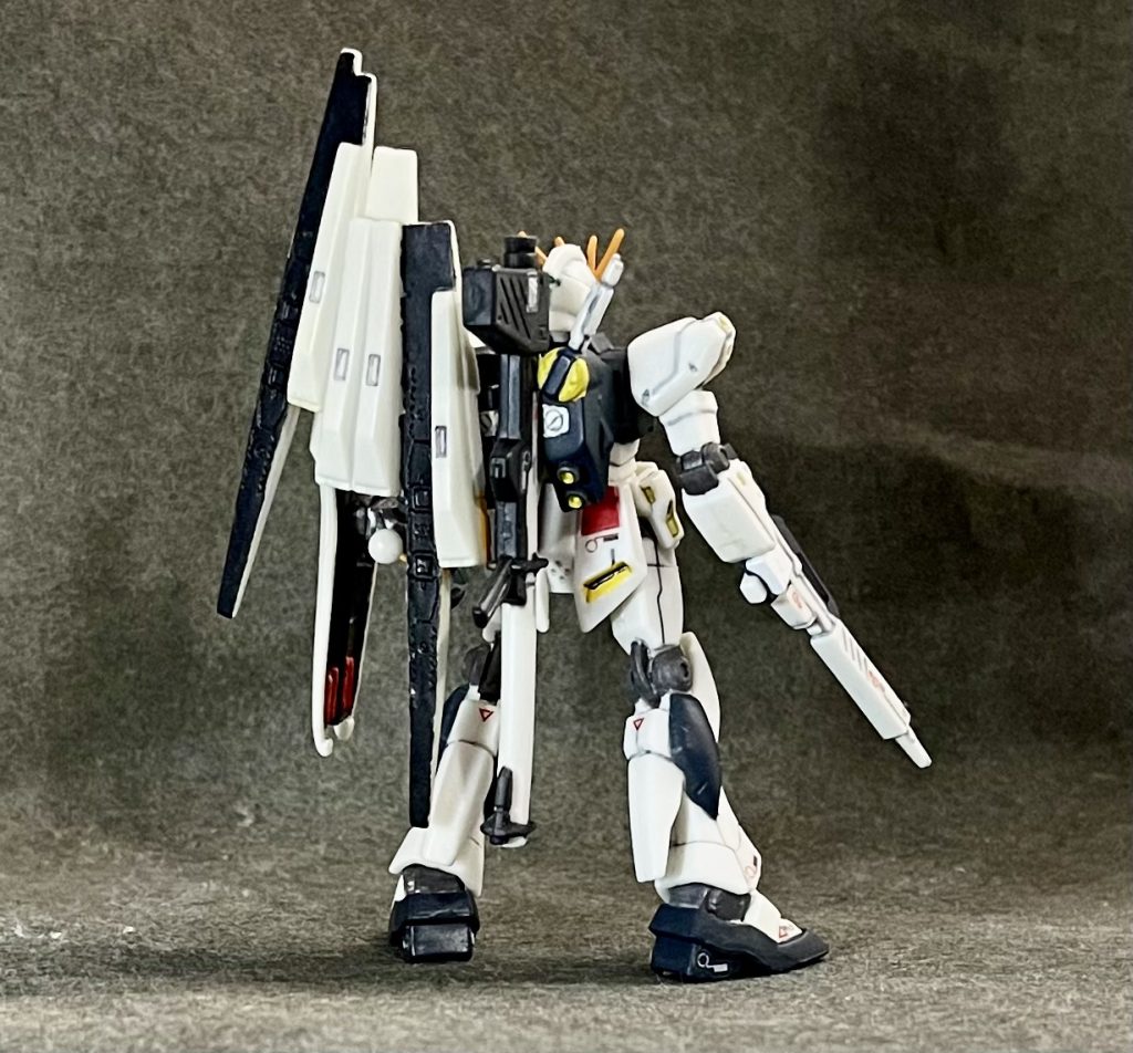 リアビューやはり、バズーカも背負うと強者感マシマシ？(笑)